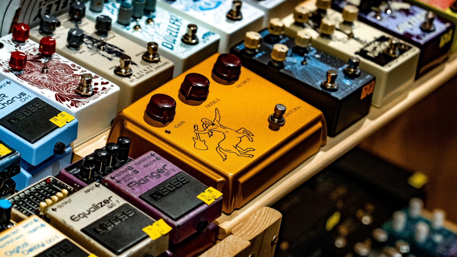 Pedalboard Signal Chain A Simple (But Complete) Guide